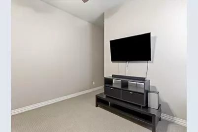 2115 N Hill Drive, Irving, TX 75038 - Photo 34