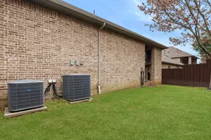 2115 N Hill Dr, Irving, TX 75038 - Photo 2