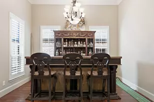 2115 N Hill Dr, Irving, TX 75038 - Photo 14