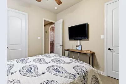 2115 N Hill Drive, Irving, TX 75038 - Photo 32