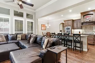 2115 N Hill Dr, Irving, TX 75038 - Photo 12