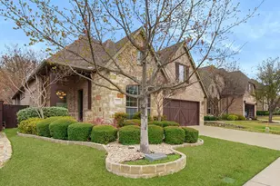 2115 N Hill Dr, Irving, TX 75038 - Photo 2