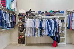 2115 N Hill Dr, Irving, TX 75038 - Photo 26