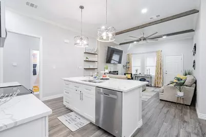 4006 Metropolitan Avenue, Dallas, TX 75210 - Photo 6