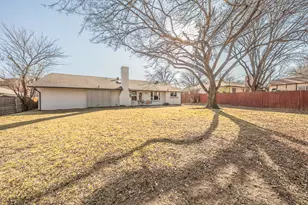 8417 Main St, North Richland Hills, TX 76182 - Photo 34