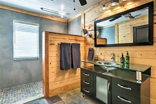 809 E Hwy St, Fredericksburg, TX 78624 - Photo 18