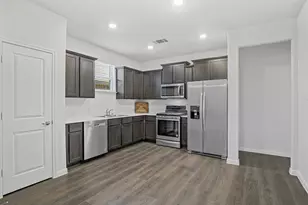 3911 Nature Ct, Denison, TX 75020 - Photo 4