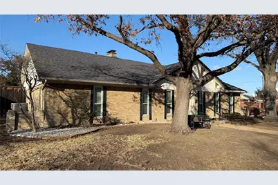1000 Oxfordshire Drive, Carrollton, TX 75007 - Photo 2
