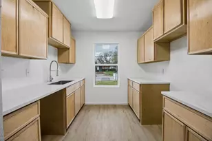 3702 Spring Ave, Dallas, TX 75210 - Photo 10