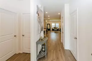 822 Amelia Ct, Pilot Point, TX 76258 - Photo 4