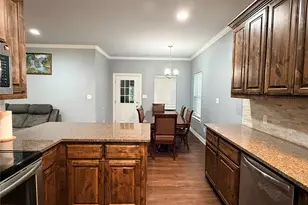 521 S Montgomery St, Sherman, TX 75090 - Photo 4