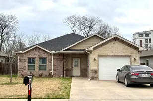 521 S Montgomery St, Sherman, TX 75090 - Photo 2