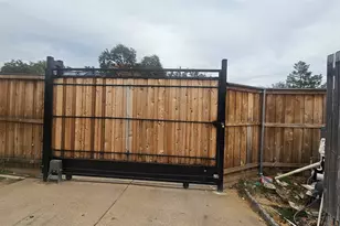 3102 Aspen Dr, Carrollton, TX 75007 - Photo 8