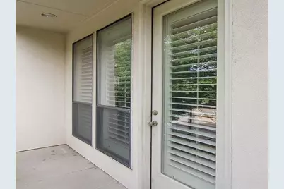 2606 Shelby Avenue #303, Dallas, TX 75219 - Photo 34