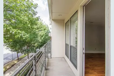 2606 Shelby Avenue #303, Dallas, TX 75219 - Photo 16