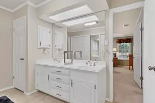 623 S Harbor Ct, Granbury, TX 76048 - Photo 14