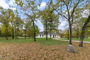 2001 Meadowview Dr, Keller, TX 76262 - Photo 8