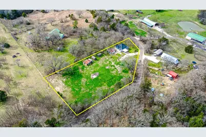 382 County Road 3102, Greenville, TX 75402 - Photo 32