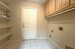 813 Irene St, Burleson, TX 76028 - Photo 14