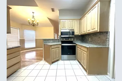 813 Irene Street, Burleson, TX 76028 - Photo 12