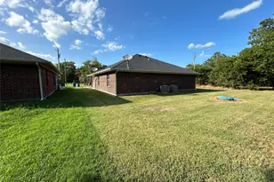 221 E Cooper St, Palmer, TX 75152 - Photo 22