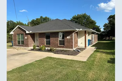 221 E Cooper Street, Palmer, TX 75152 - Photo 1
