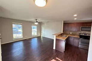 221 E Cooper St, Palmer, TX 75152 - Photo 4