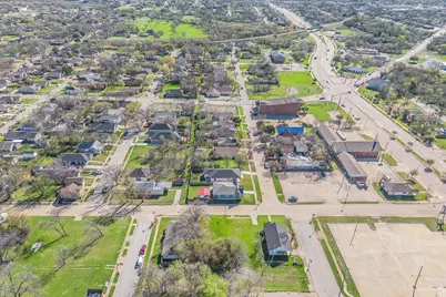 1054 Bransford Street, Fort Worth, TX 76104 - Photo 10