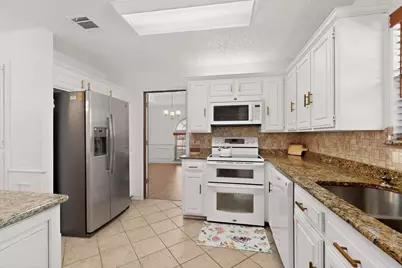 1110 Shady Oak Trail, Mansfield, TX 76063 - Photo 10