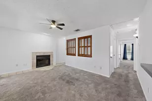 2106 Rainbow Dr, Arlington, TX 76011 - Photo 8