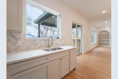 3041 Valentine Street, Dallas, TX 75215 - Photo 10