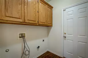 6911 Gold St, Greenville, TX 75402 - Photo 36