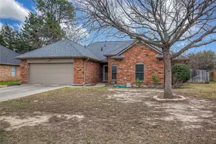 6911 Gold St, Greenville, TX 75402 - Photo 4