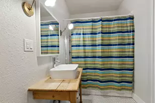 5346 Ash Ln, Dallas, TX 75223 - Photo 16