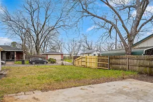 304 Texas St, Sulphur Springs, TX 75482 - Photo 32