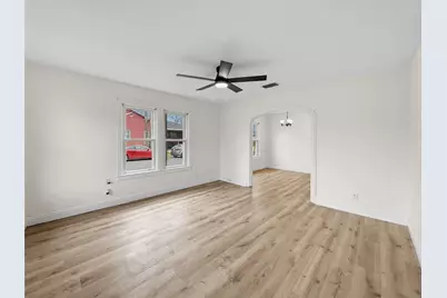 304 Texas Street, Sulphur Springs, TX 75482 - Photo 10