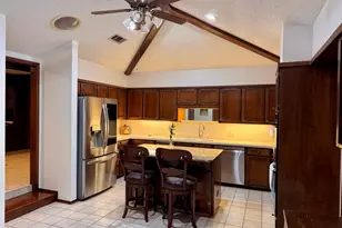 1205 Riverview Dr, Arlington, TX 76012 - Photo 16