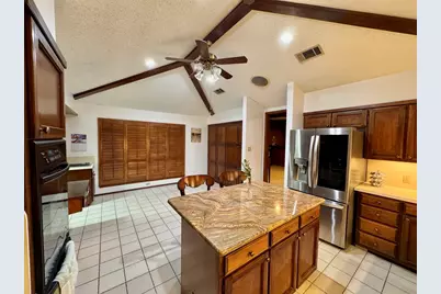 1205 Riverview Drive, Arlington, TX 76012 - Photo 18