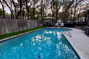 1205 Riverview Dr, Arlington, TX 76012 - Photo 2