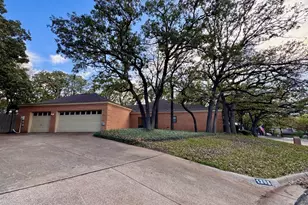 1205 Riverview Dr, Arlington, TX 76012 - Photo 4