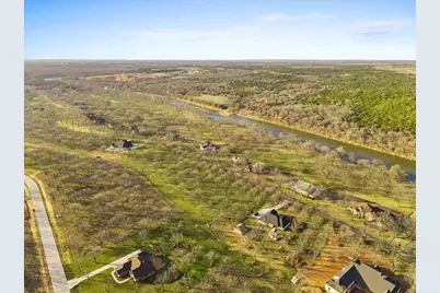 2161 E Landings N, Granbury, TX 76049 - Photo 24