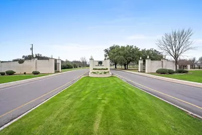 2161 E Landings N, Granbury, TX 76049 - Photo 8