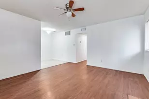 1700 Windsong Ln, Irving, TX 75060 - Photo 4