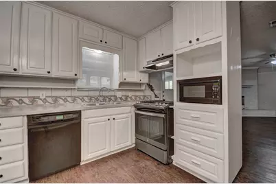 5428 Randol Drive, North Richland Hills, TX 76180 - Photo 8