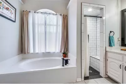 2521 Classic Court W, Bedford, TX 76021 - Photo 18