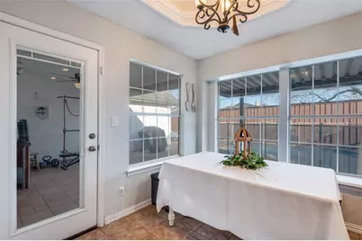 2521 Classic Court W, Bedford, TX 76021 - Photo 10