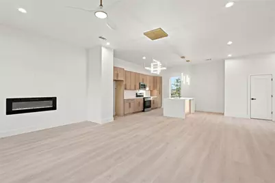 1902 Homeland Street, Dallas, TX 75212 - Photo 4