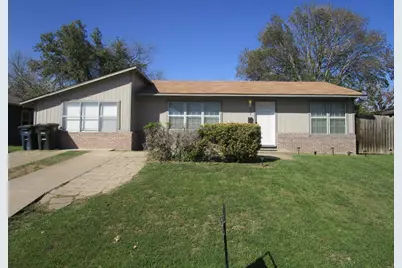 5204 Curzon Avenue, Fort Worth, TX 76107 - Photo 1