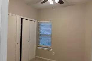 610 Canterbury St, Euless, TX 76039 - Photo 8