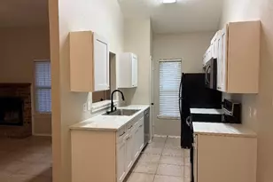 610 Canterbury St, Euless, TX 76039 - Photo 6